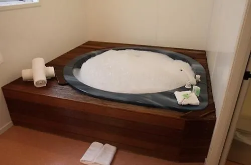 Malones Spa Motel Rotorua